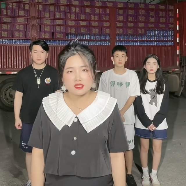 除了这些网红之外,利哥也捐赠了10万(不是舞帝利哥)