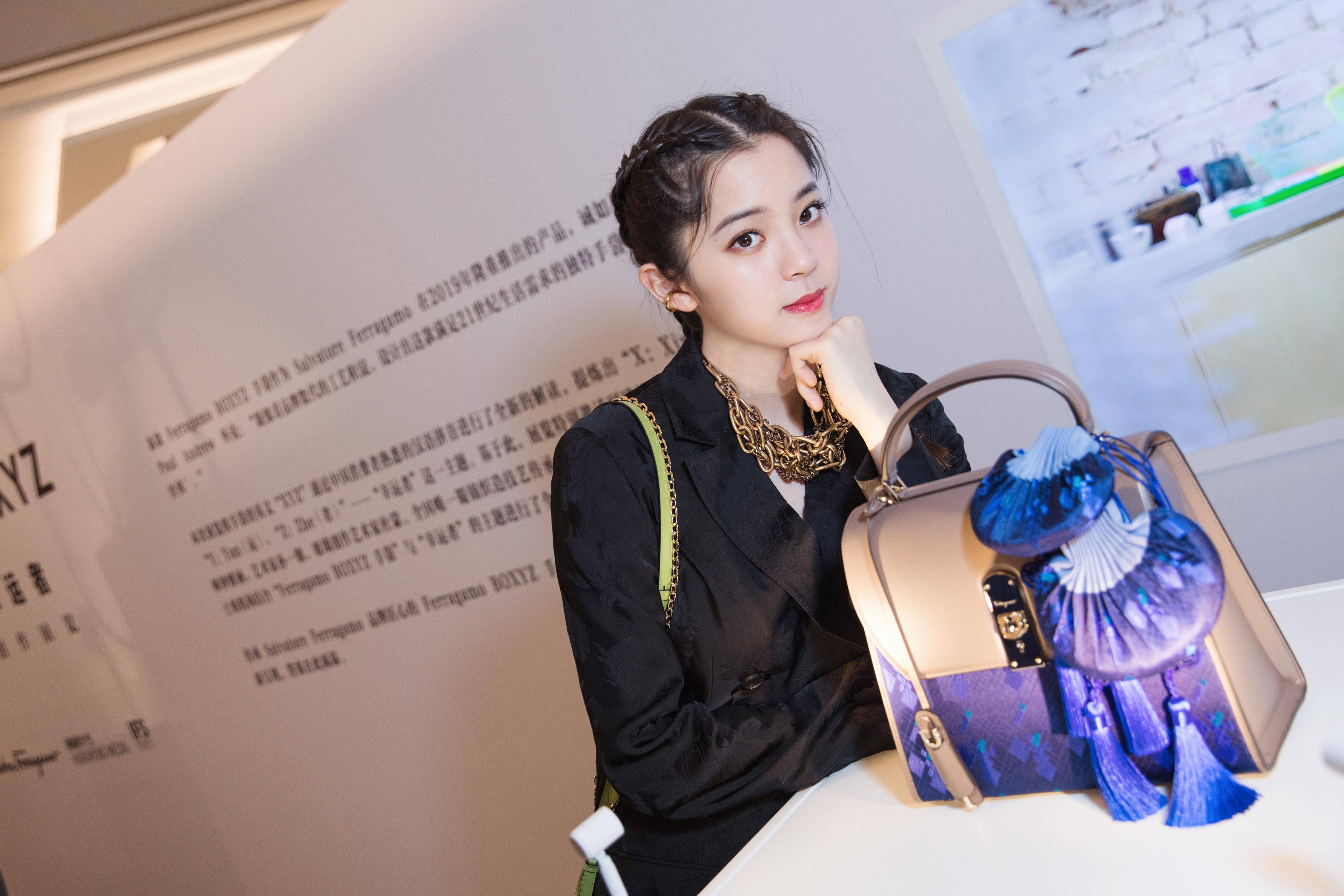 欧阳娜娜和陈飞宇恋爱了?揭秘两人如何相识的_秘果_于池子_事业