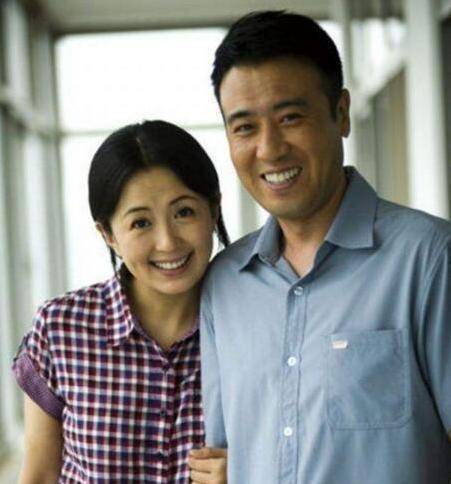 "大器晚成"的于和伟:多次与王丽坤传绯闻,却与妻子恩爱如初_妈妈_音乐