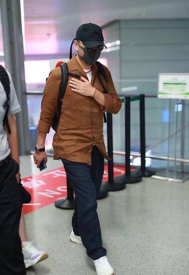 汪涵风波后现身发福不少!