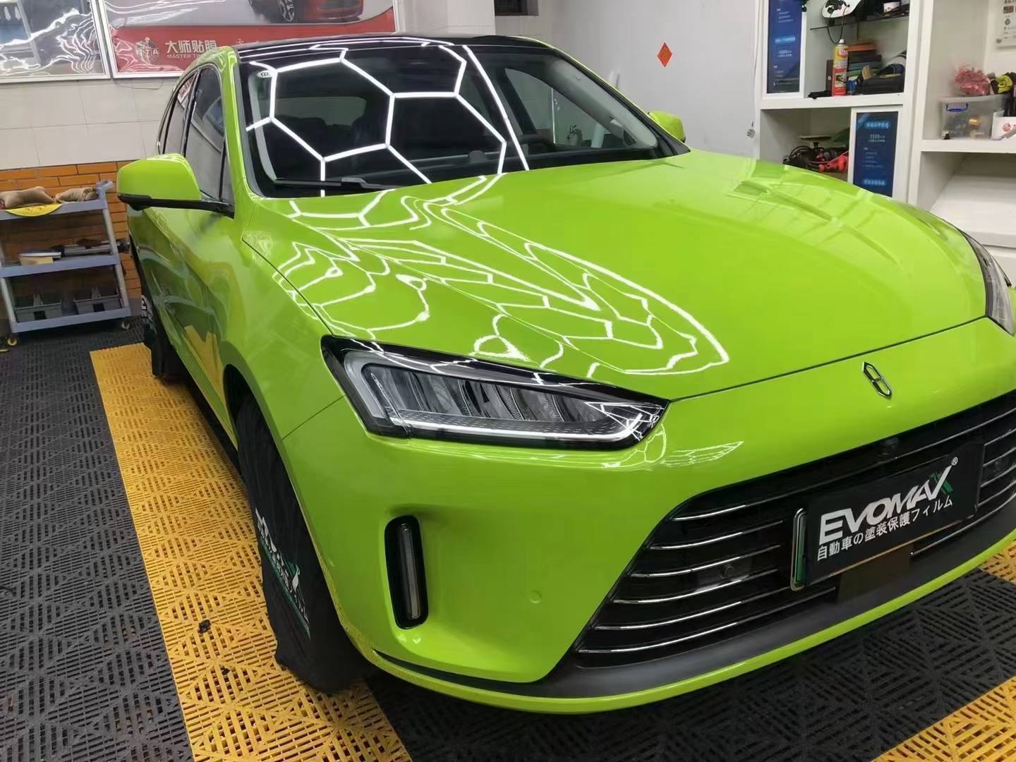 问界m5 evomax易玛改色膜荧光绿 ,爱车必须一抹绿_搜狐汽车_搜狐网