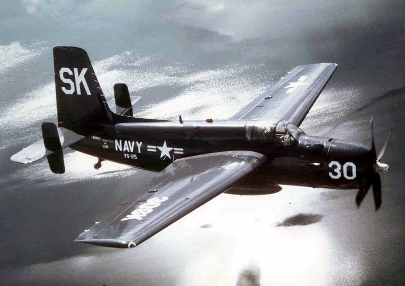 格鲁曼af"守护者"_美国海军_发动机_鱼雷轰炸机