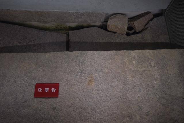 潮州和广州北京路一样，地下都有宝藏，挖出了一个宋代石桥