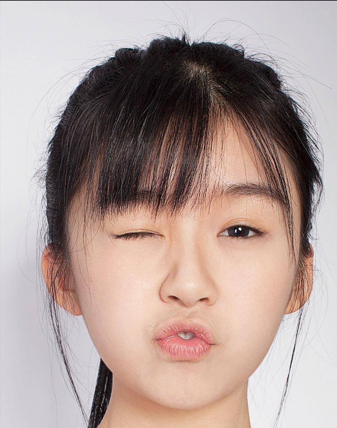 娱乐圈少有的白族女星,朱一龙绯闻女友占了俩_杨蓉_杨丽萍_舞蹈