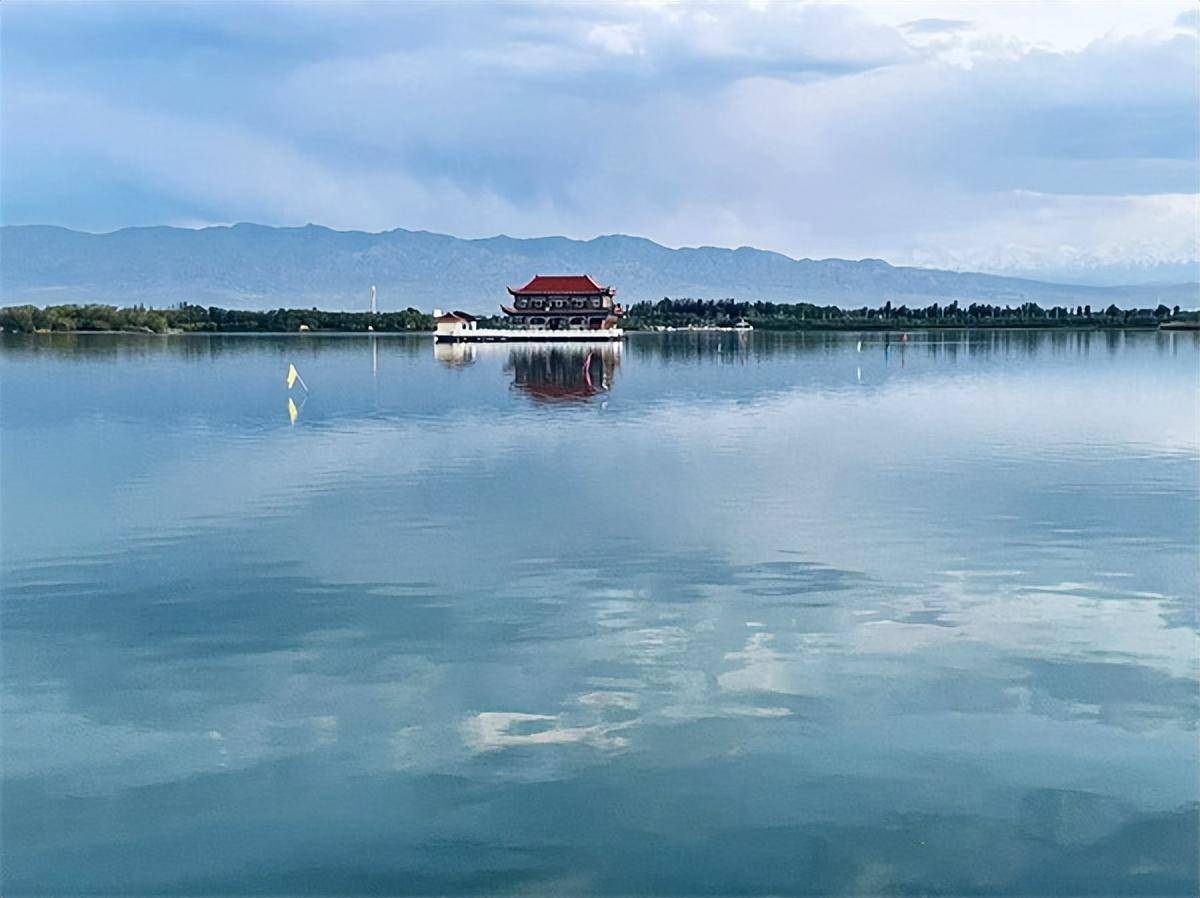 高台大湖湾风光如画