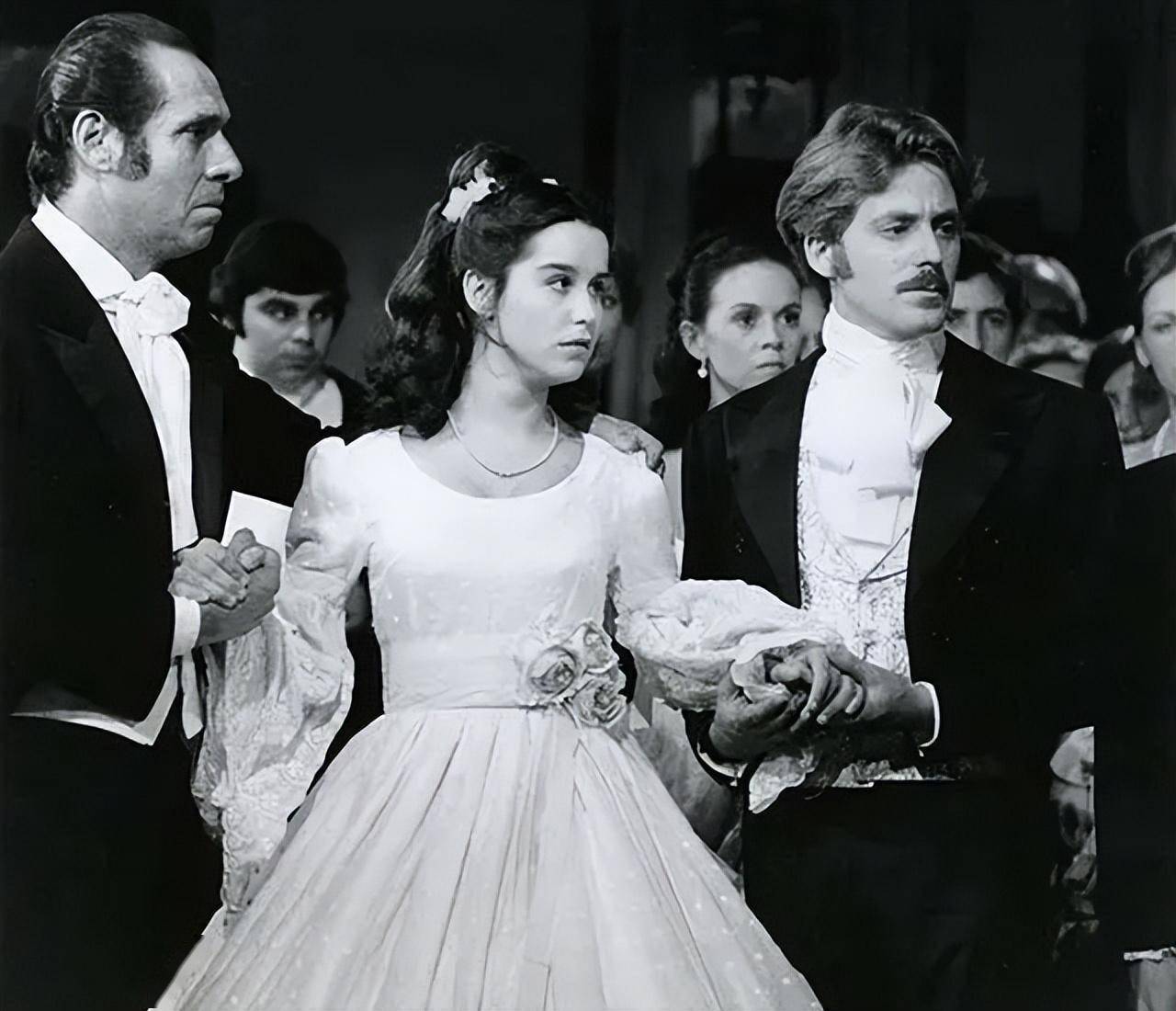 84年火遍全球的巴西剧,在中国拿了金鹰奖,前苏联送女主一块地