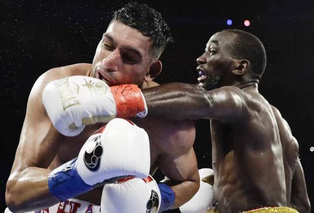 肖恩·波特和凯文·布鲁克的对抗中,对手已经过了巅峰期,而克劳福德在