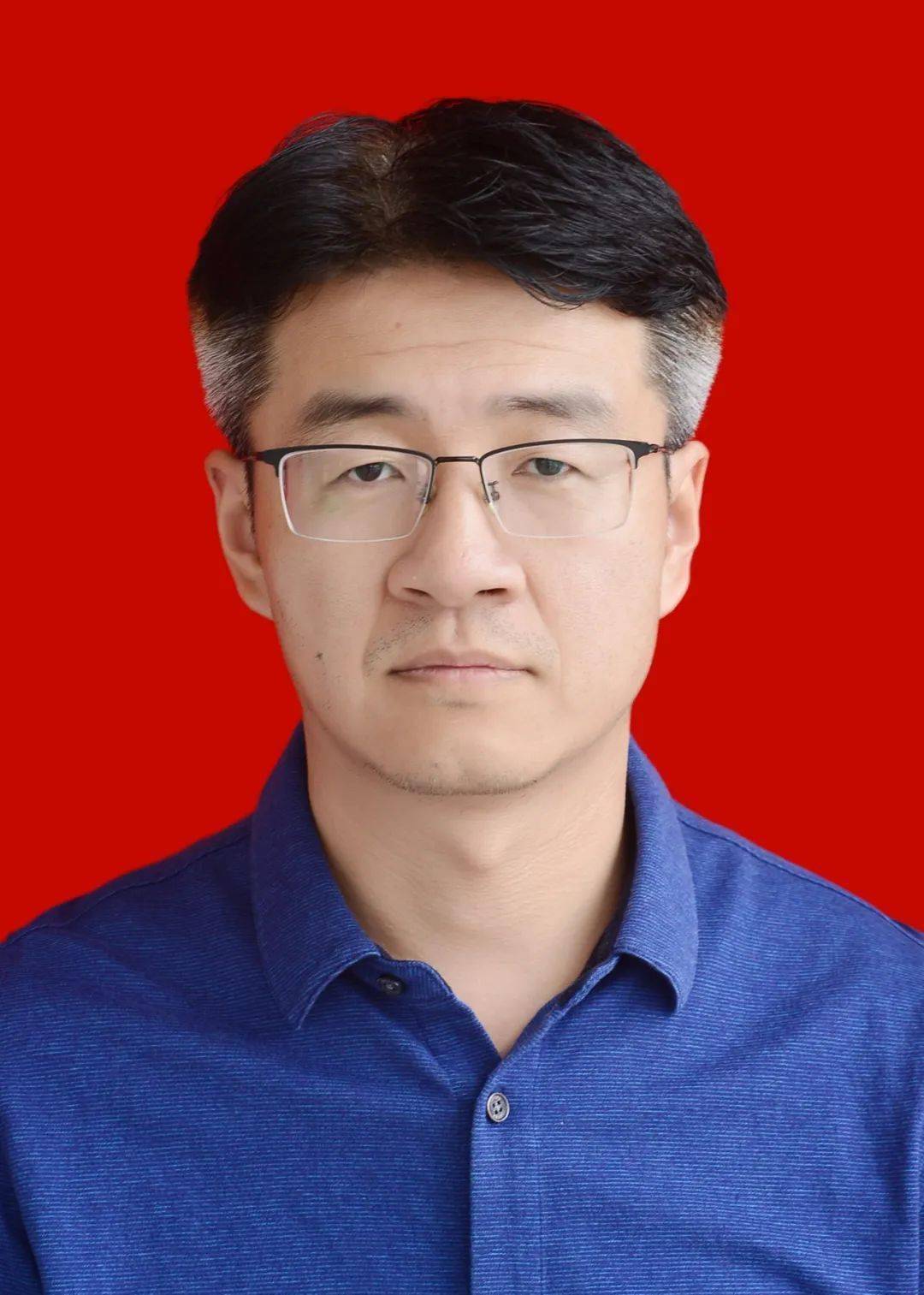 镇平一高关于表彰2021-2022学年功勋班主任,功勋教师的决定!