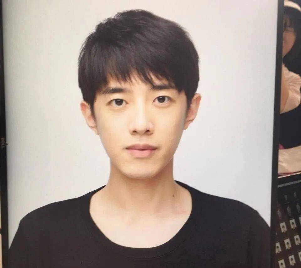 他是公认的大学校草,他也是最帅的it理工男_梁靖康_电影_网友