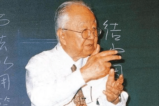 雍正后代的高知分子:为农妇厮守73年,断了三代单传的皇族血脉_启功和