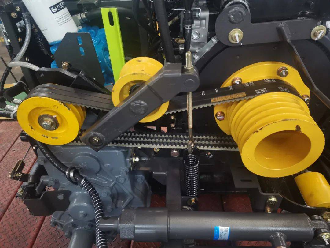 三角带使用经常会遇到的问题都有哪些_解决办法_张紧_皮带