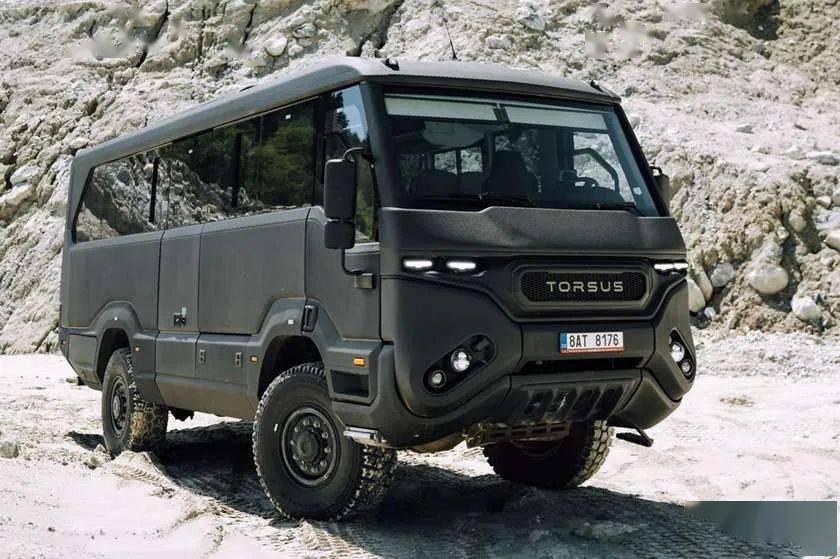 曼恩动力加持的越野巴士 捷克torsus裁判官车型_搜狐汽车_搜狐网