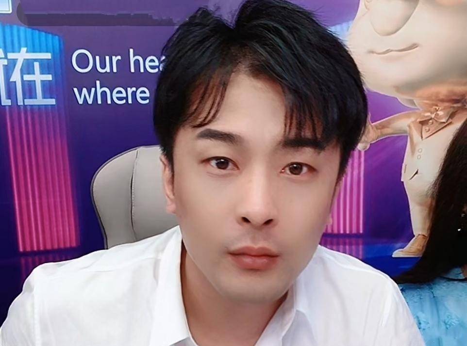 网红大logo被网民日报点名批评,被指炫富博眼球,他本人这样回应_辛巴