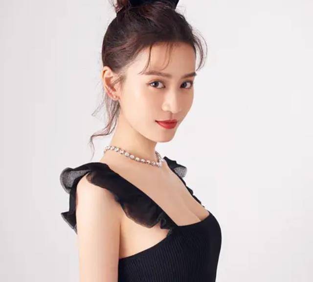 30岁女星隋源怀孕7个月拍写真!