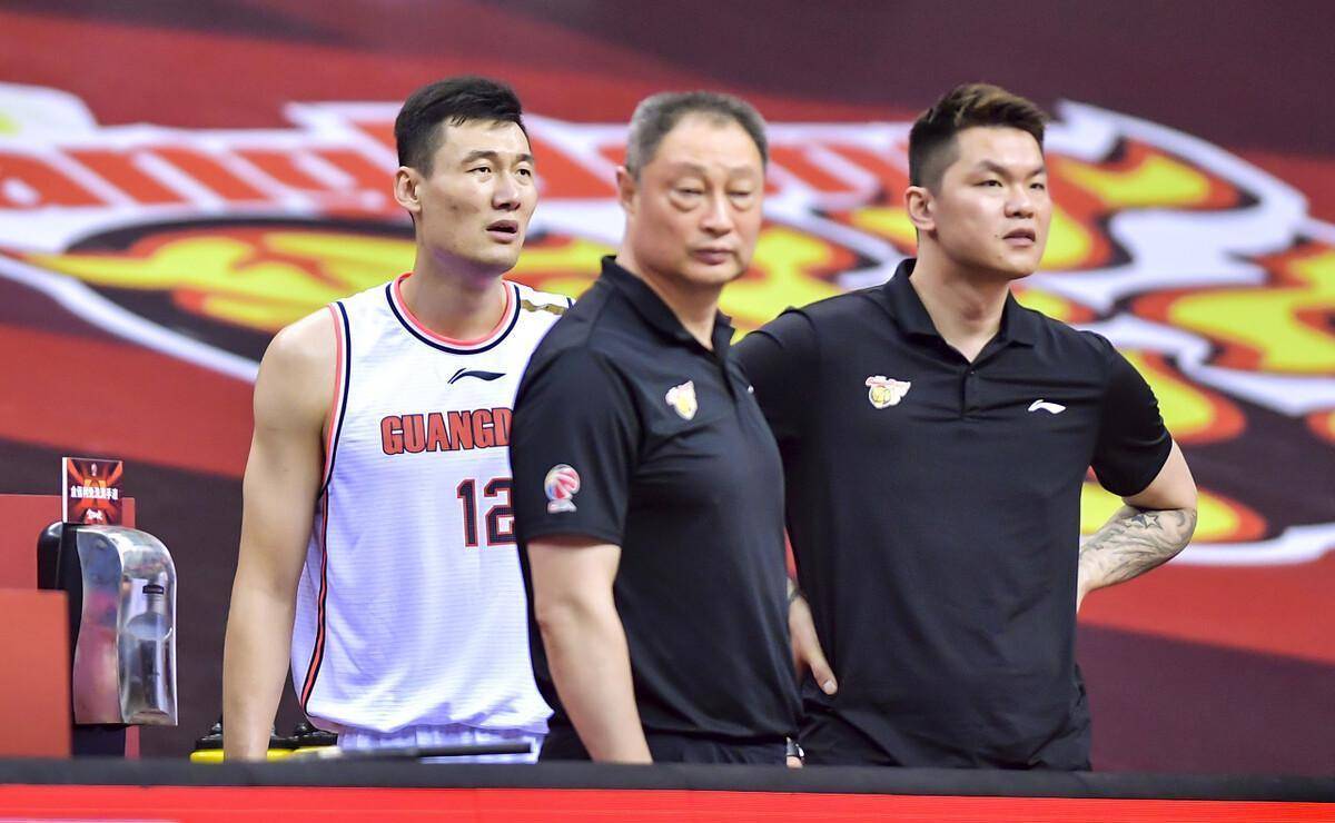 这样的结果也说明了一个事情,苏伟新赛季肯定不会出现在广东队的球员