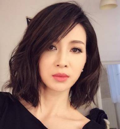 说她嫁了假富豪,就连赖丹丹都嘲讽她是"小三",但童蕾不以为然