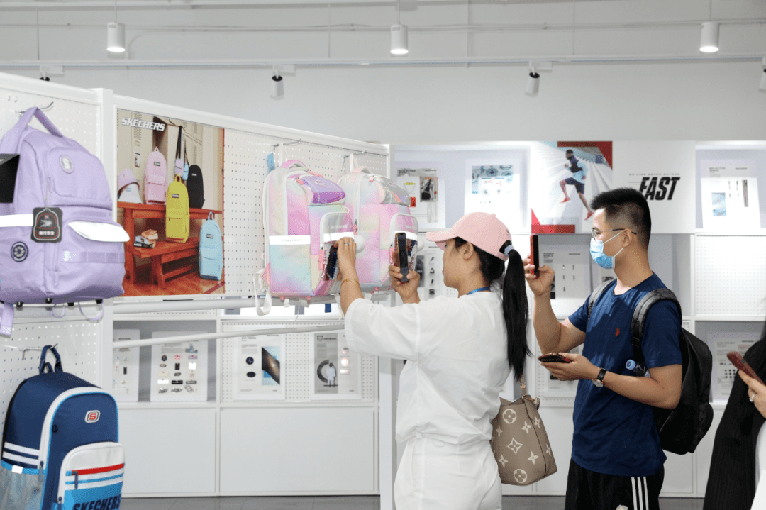 夢餉科技五周年慶：聯(lián)手斯凱奇“超級品牌日”空前鉅惠 