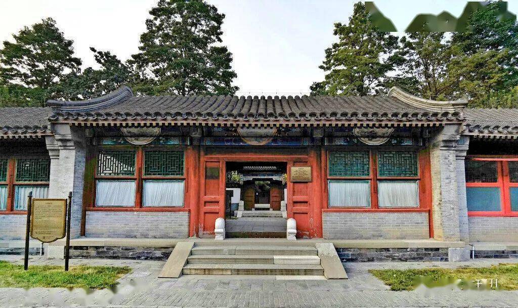 一大片规整的四合院儿乾隆修建的 延赏斋>对面在颐和园的 耕织图>景区