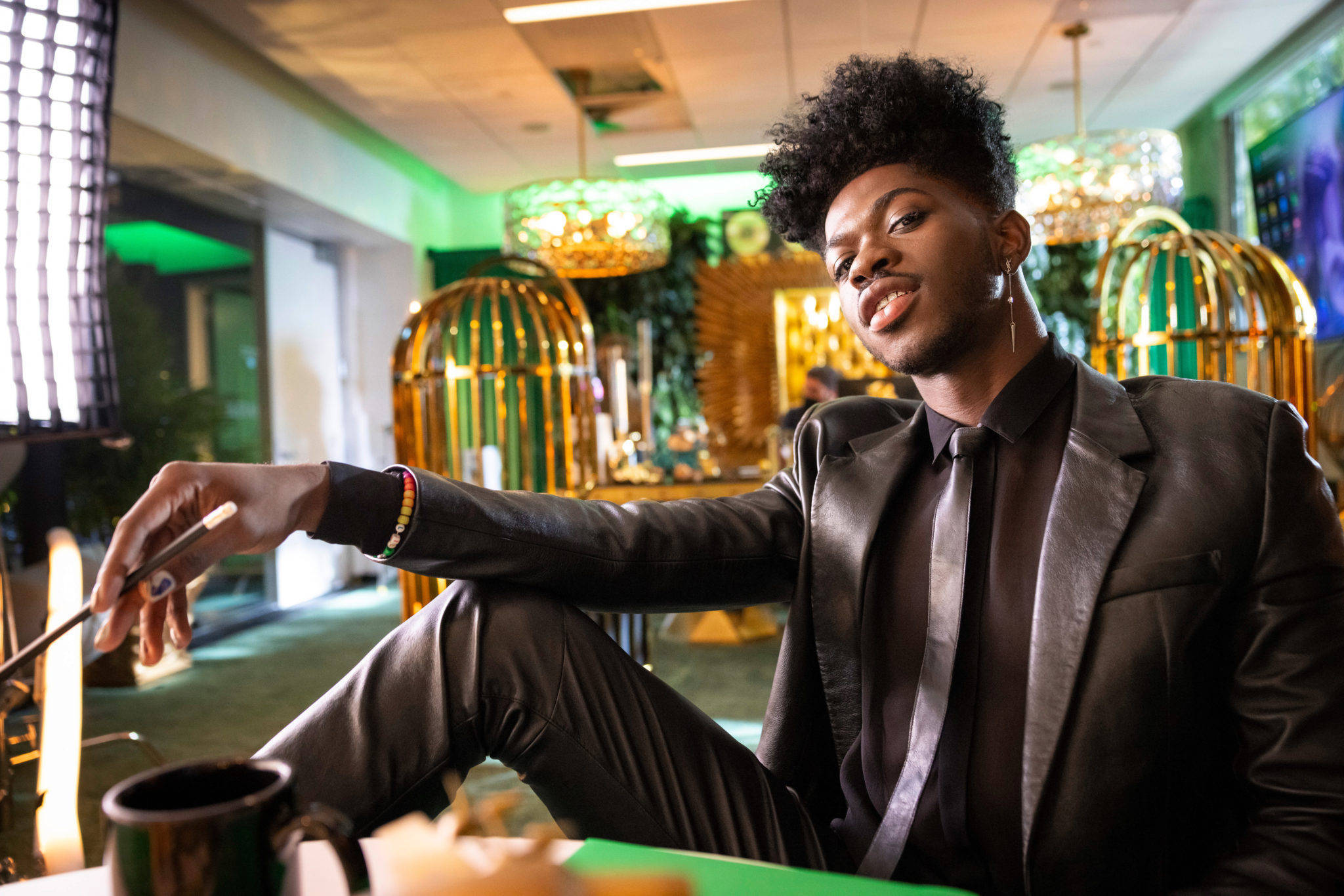 成功展示:lil nas x 已在演行中首次表演s12主题曲_比赛_拳头_英雄