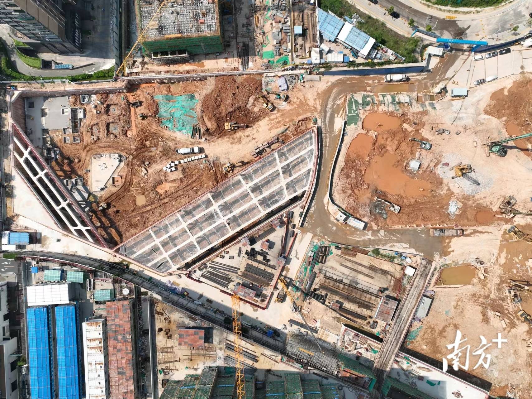构建高品质宜居生活场景,龙华TOD深铁珑境稳步建设中_项目_深圳_开发
