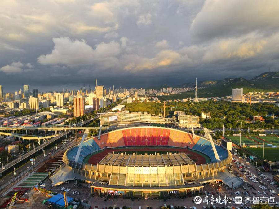 风云变幻扮美泉城,阳光挥洒济南秋天_齐鲁_高远_通道