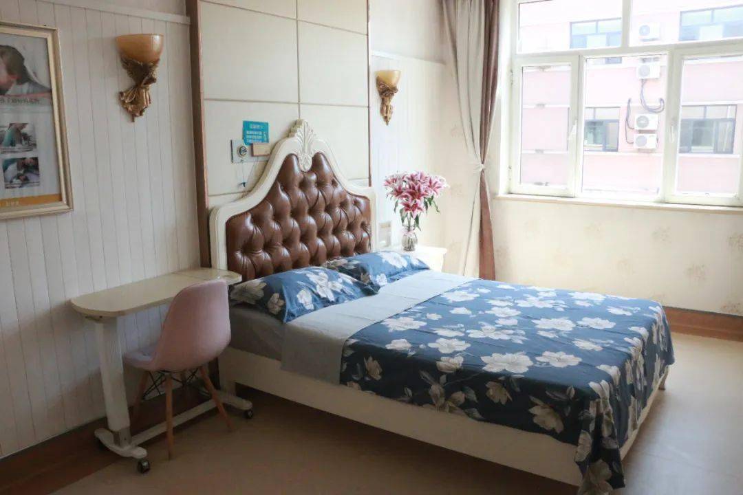 践行"感动式服务" 谱写医者大爱_患者_烟台_科室