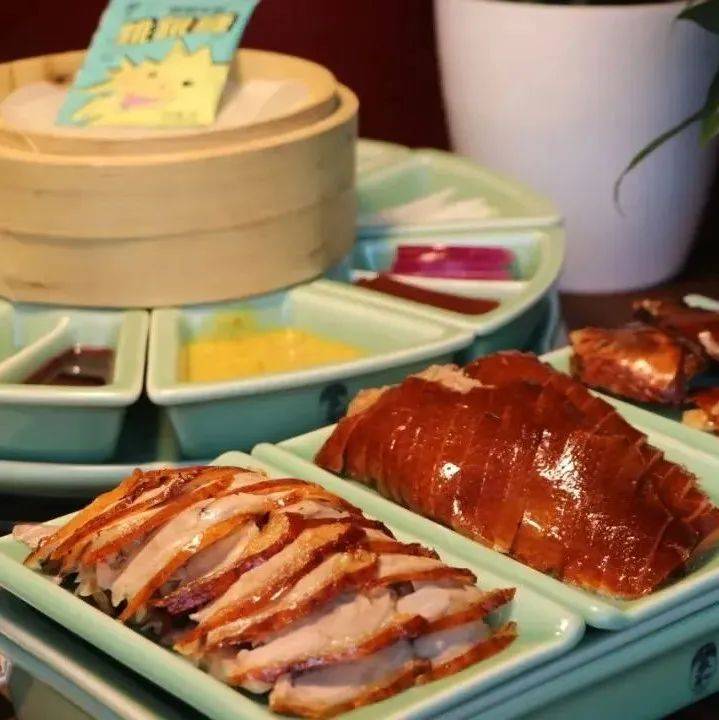 198元抢原价485元【羲和雅苑烤鸭坊】2-3人套餐!羲和烤鸭半套+八宝盒+张氏炒肉丝+盐水鸭肝+白菜+_北京_鸭子_色泽
