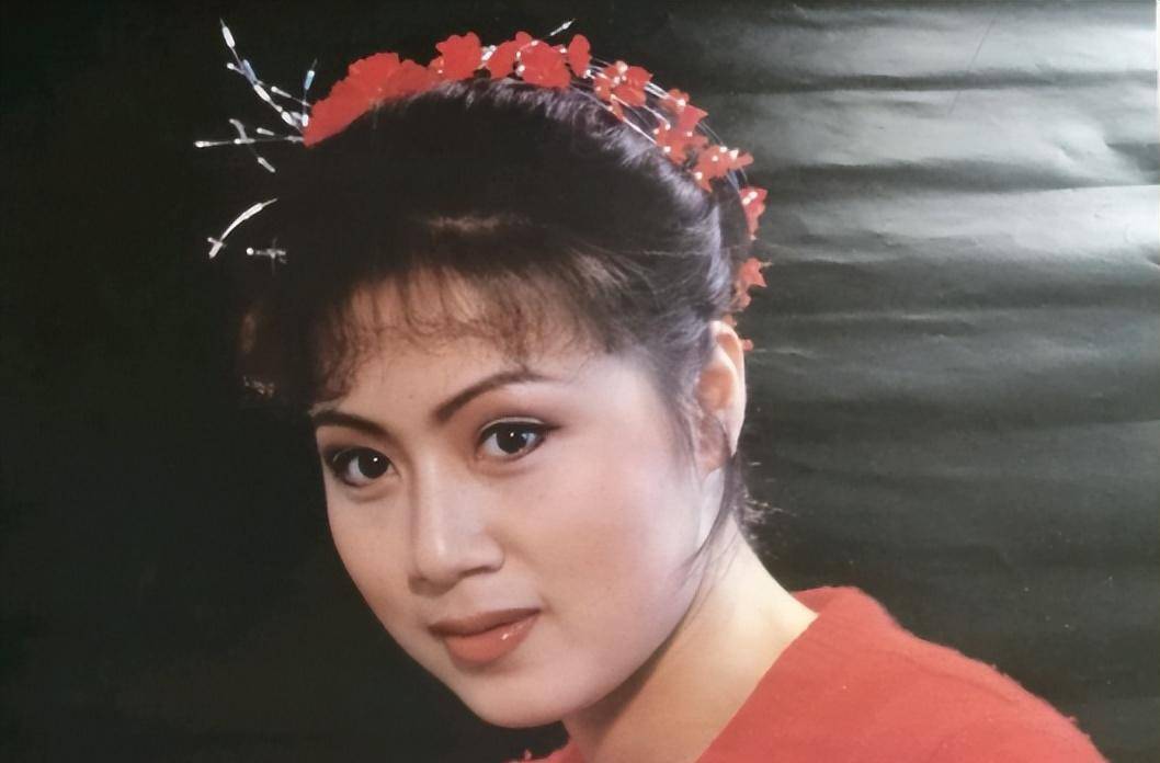 杨洁_母亲_殷温娇