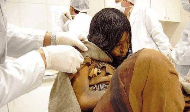 冰山发现一具500年前冻尸,女孩容颜姣好,尸检结果令人痛心_约翰_祭品