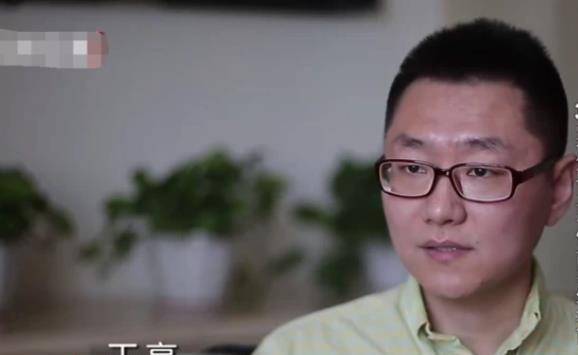 35岁女孩胃癌晚期,临死前亲自举办葬礼,化完妆的美貌惊艳众人_王越