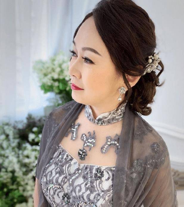 48岁姚莹莹曾被称为"最美赵姬",现如今变为单亲妈妈,卖力接通告