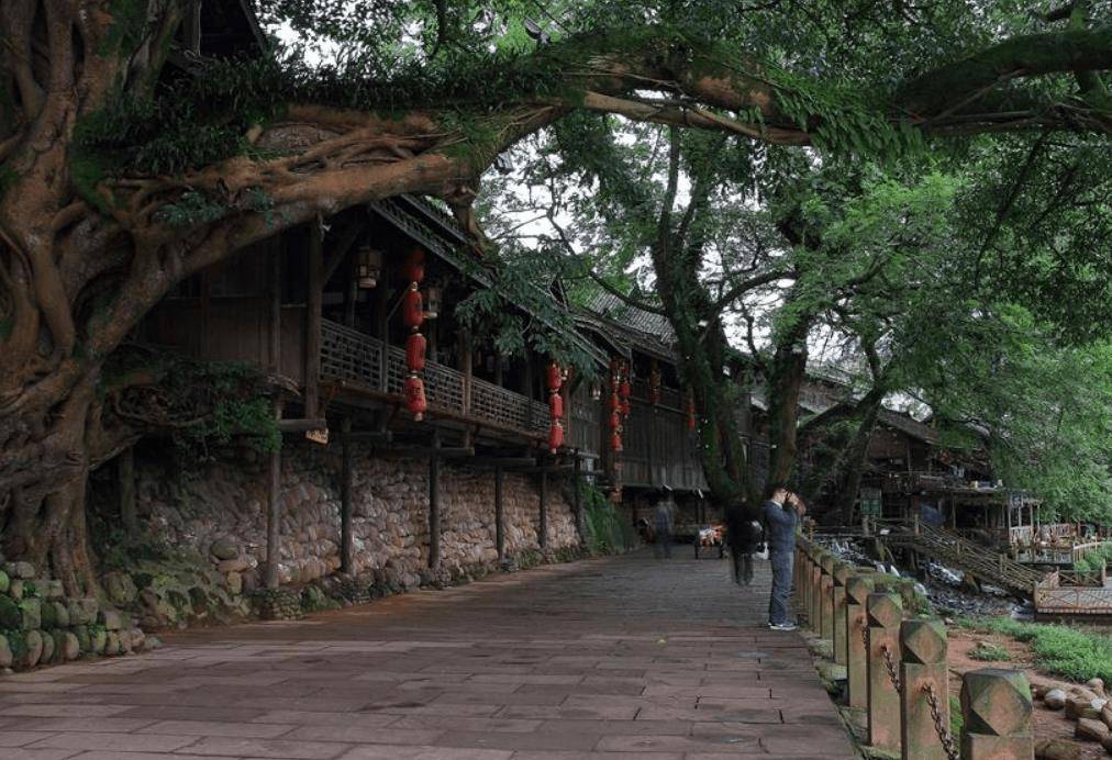 四川一座低调古镇，至今已800多年历史，免费开放