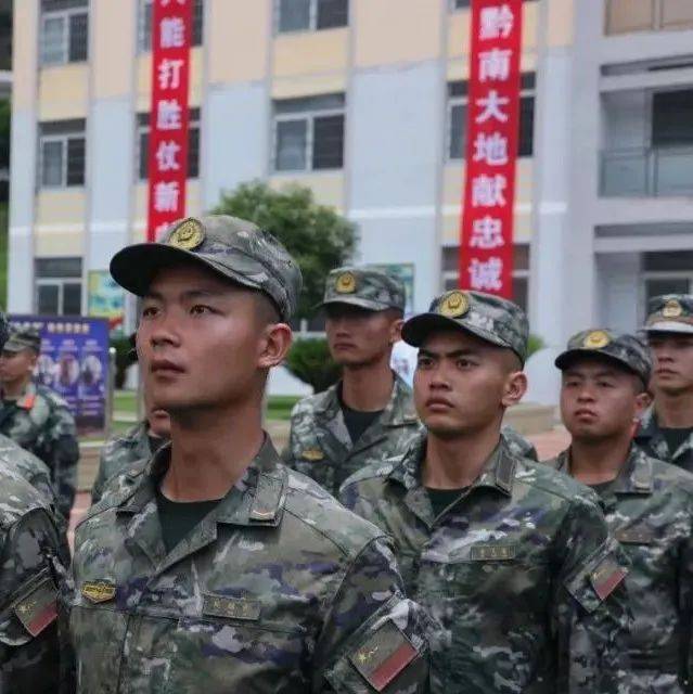 新兵入伍会授什么军衔?多久可以回家?_授衔_列兵_义务兵