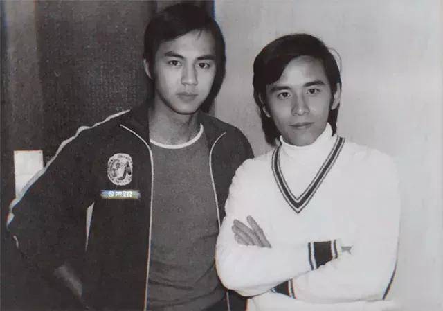 当时37岁的姜大卫,可以说是最适合叶不凡这个角色的张家班弟子了:他