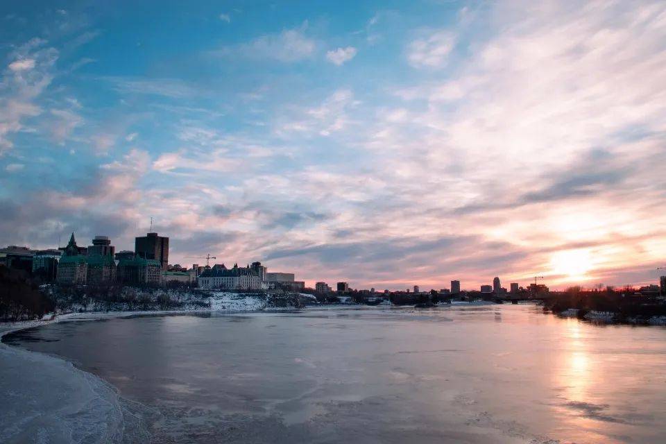 如何拓宽做厚彩电产业？海信视像2022年半年报给出答案-家电圈官网