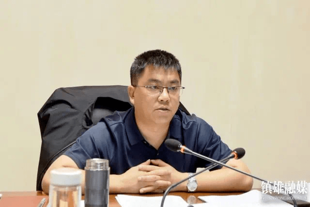 杨绪春主持召开县政府常务会议审议多项议题