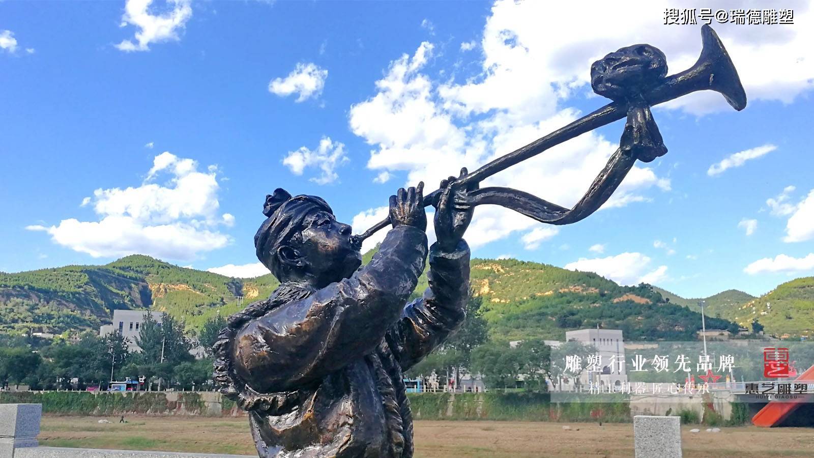 民间习俗——铸铜吹唢呐的人物雕塑_木管乐器_中国_传统