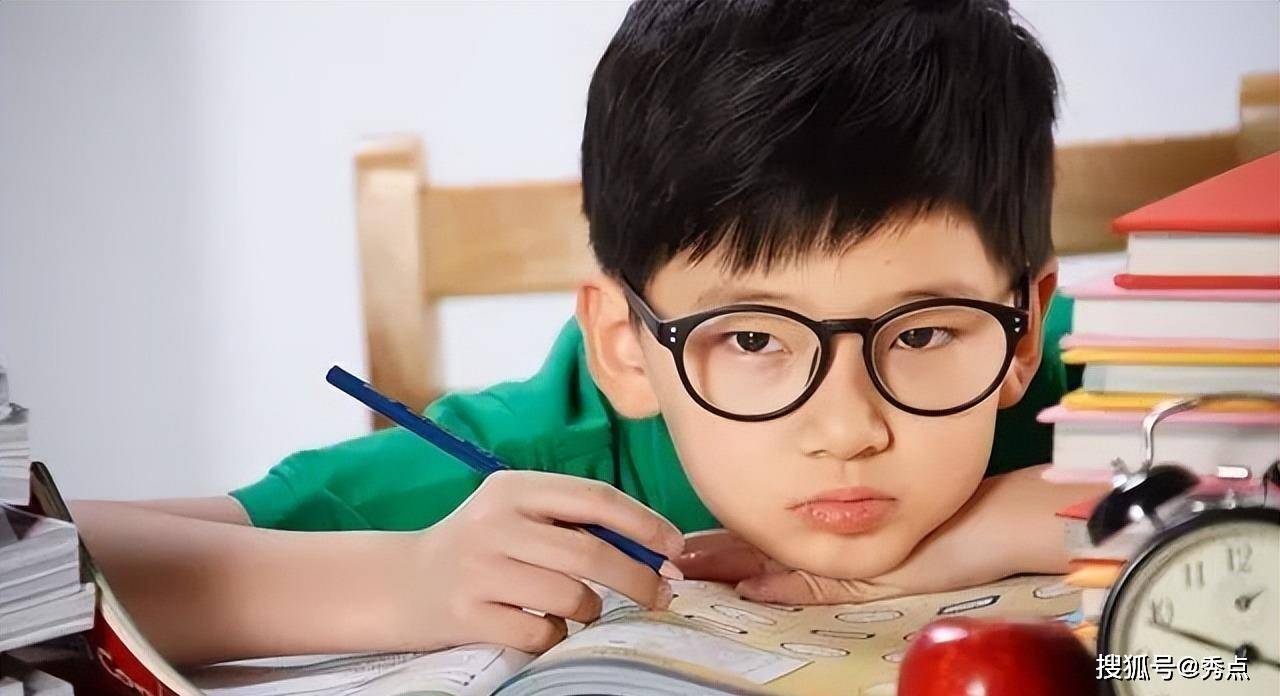 偷走孩子视力的"元凶",不是电子产品,而是这4个被忽视的因素