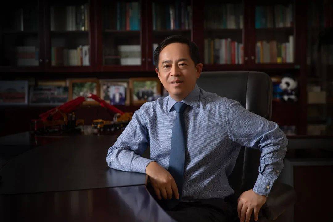 三一重工董事长向文波获评"全国优秀企业家"_发展_中国企业家_表彰