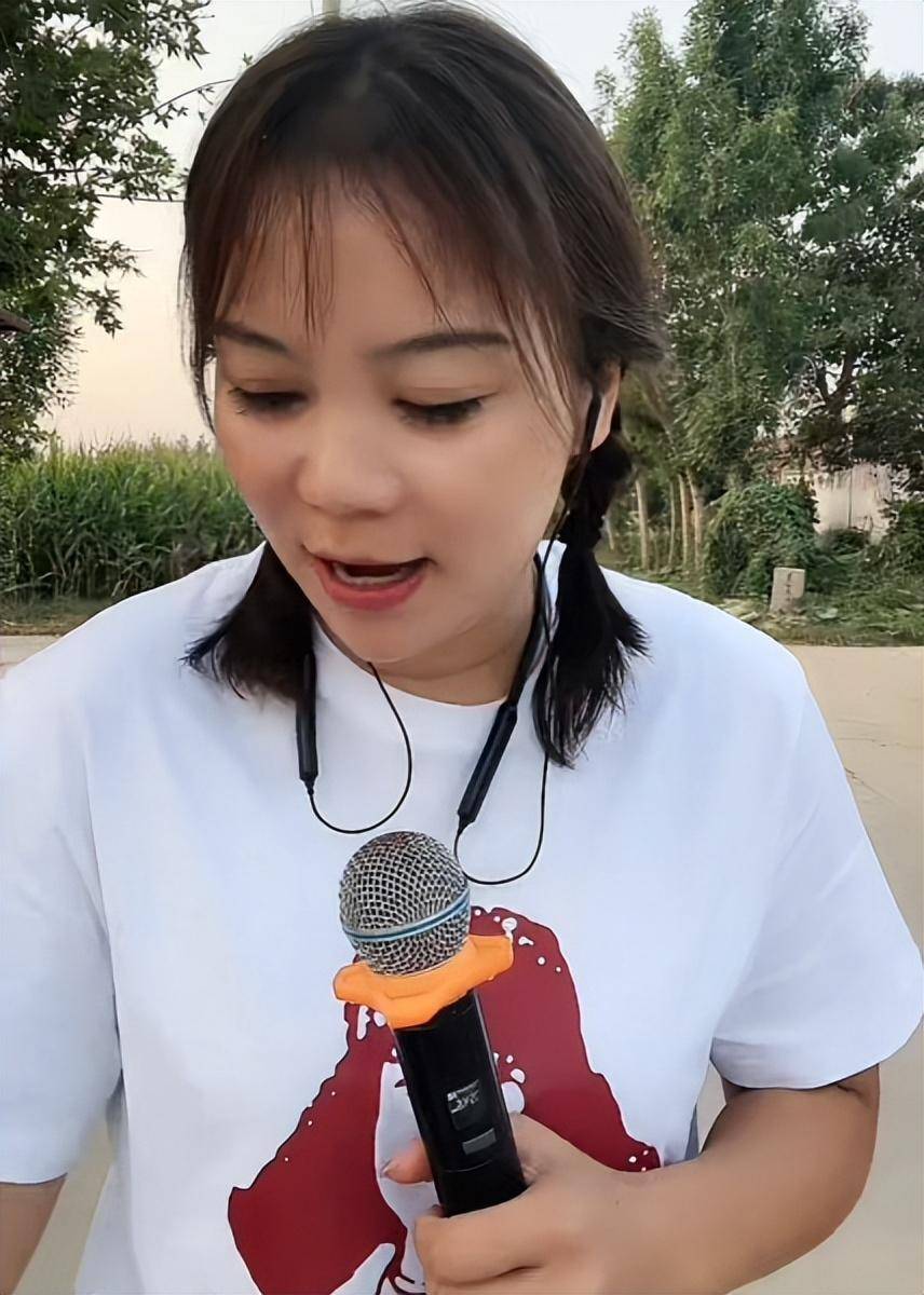 作为运城家喻户晓的网络名人之一,赵美蓉的举动也获