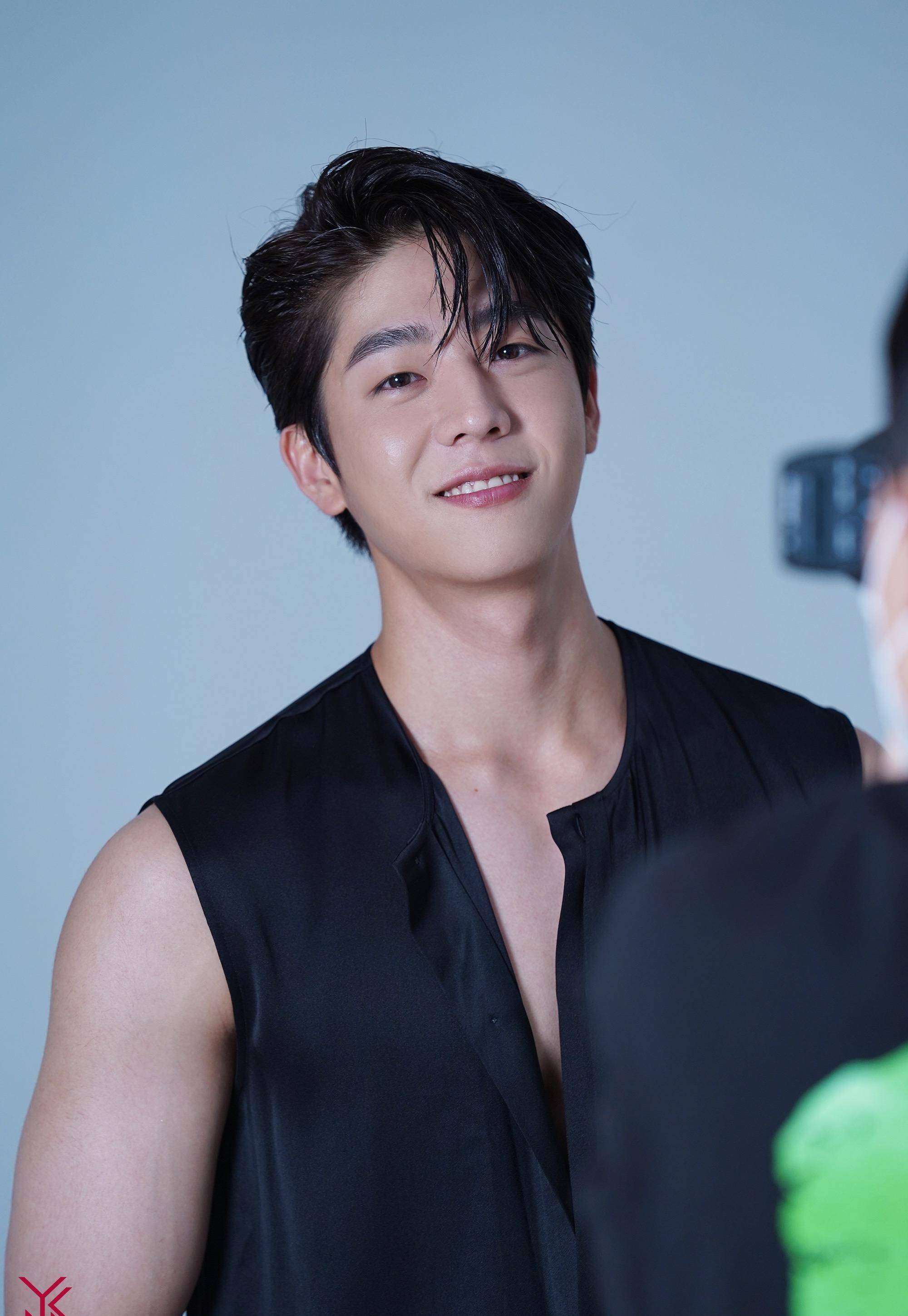 以后,"小奶狗"角色都按照这个颜值标准来选吧_蔡钟_颜究_容貌