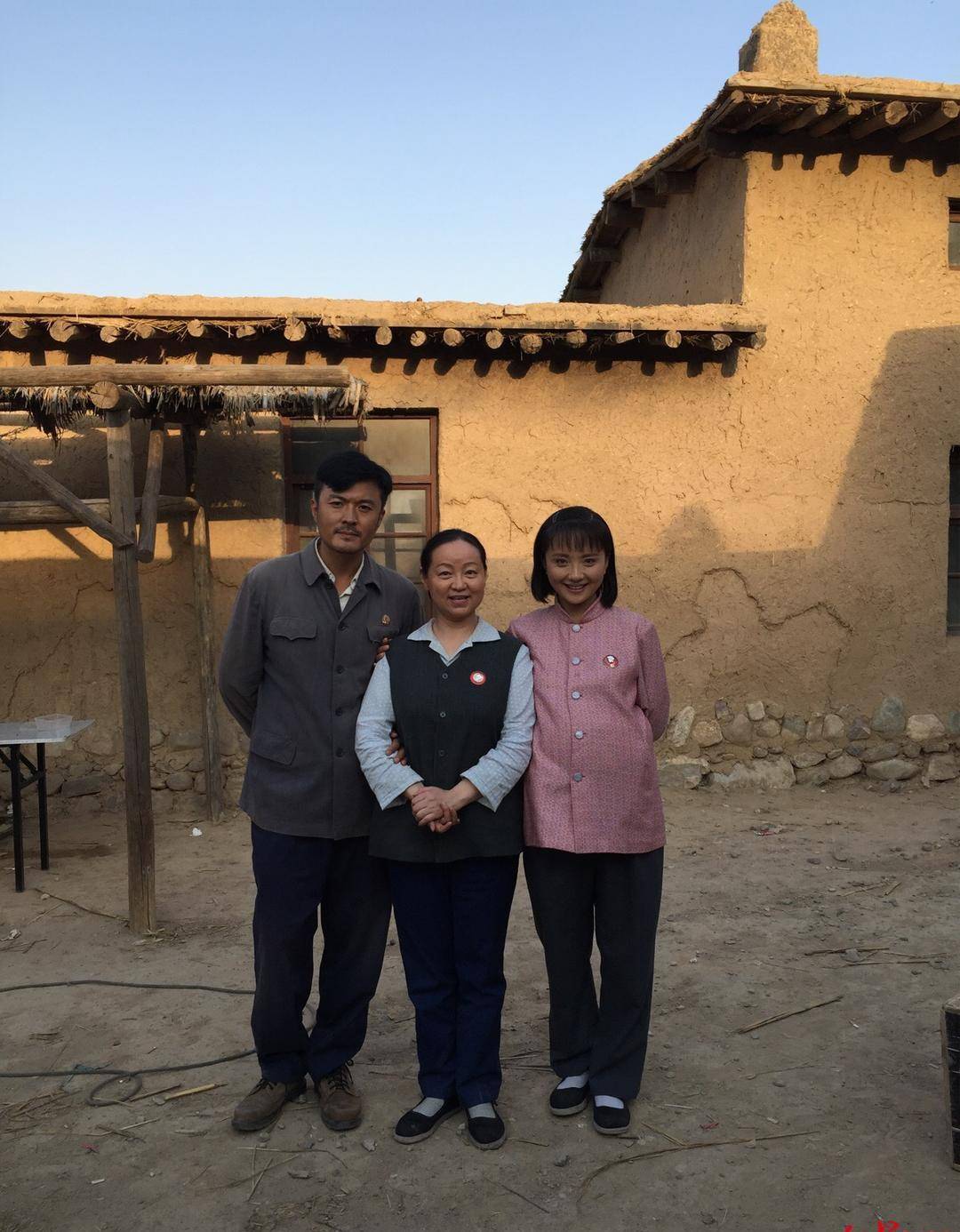 "陈卫母亲节感言:能演各种不同的妈是我最大的快乐_殷桃_妈妈_剧中