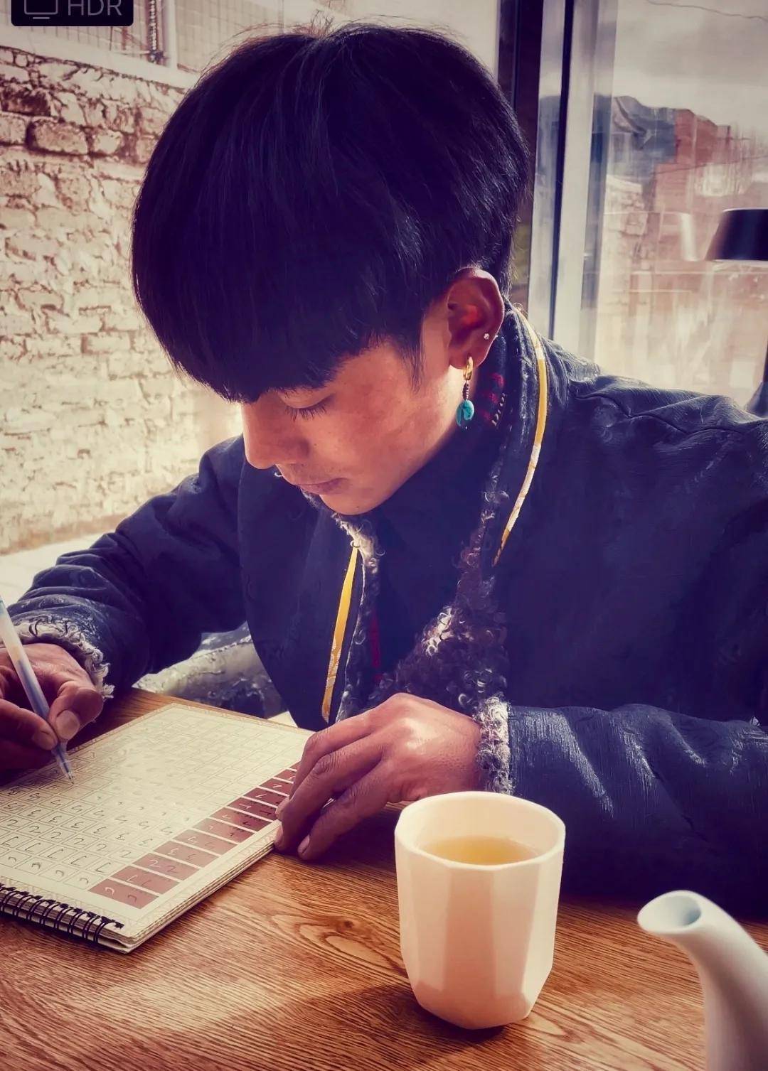 丁真爆红之后家庭背景曝光,我才知道他的运气从哪里