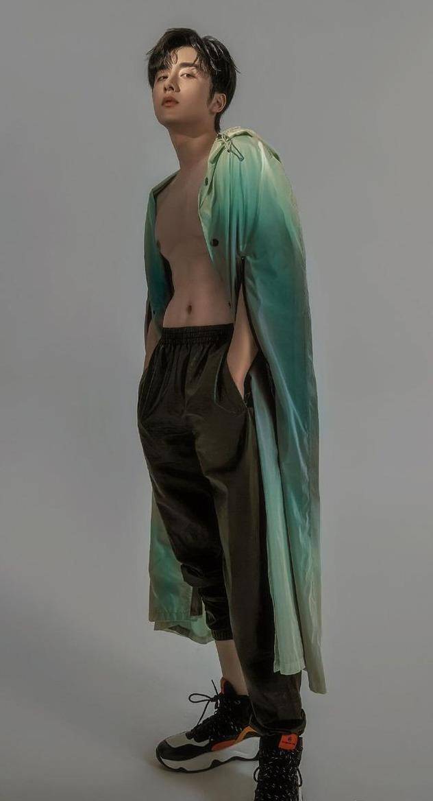 网友:最后一个爱了_身材_彭于晏_成毅