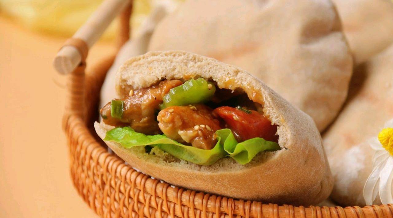 大馅的照烧鸡腿荞麦馅饼,又香又嫩,一口气吃3个也不多_口袋_面团_温水