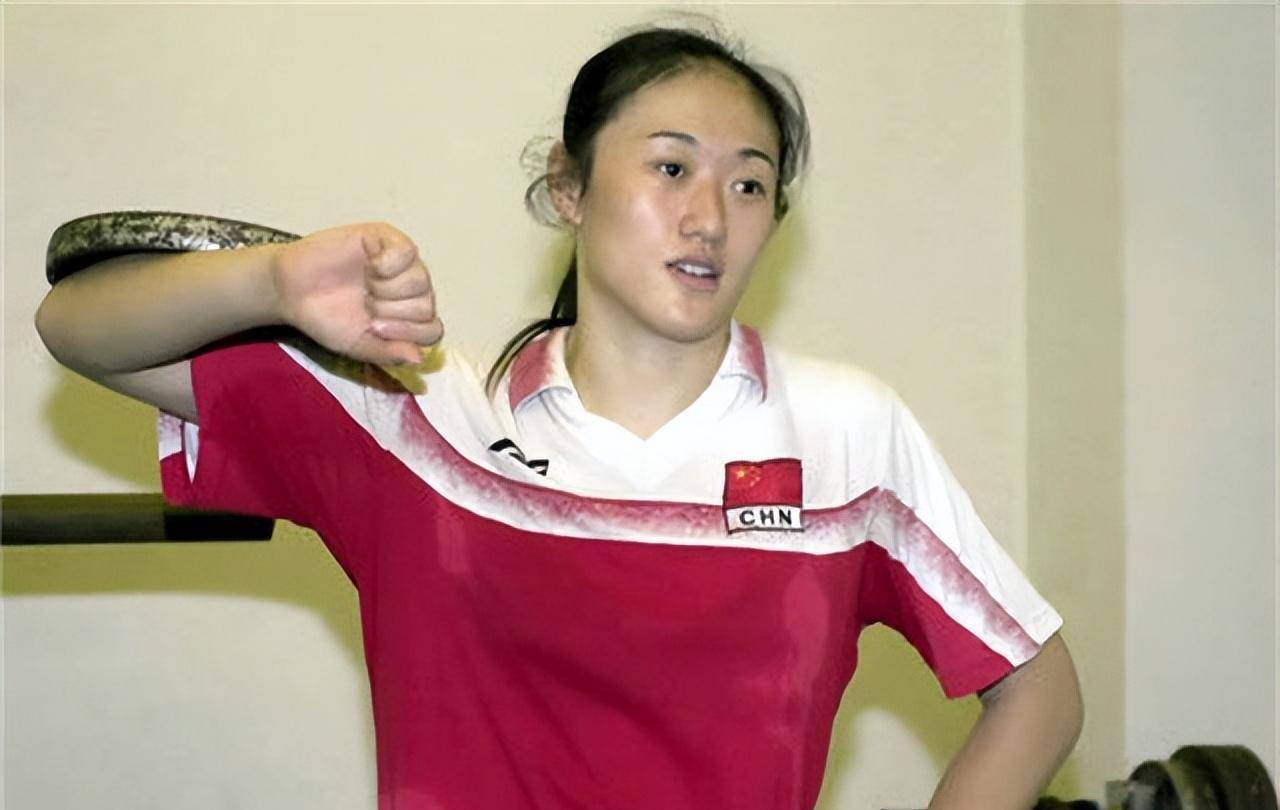 曾经的女排国手刘亚男,昔日的雅典冠军,中国女排的美女_中国队_比赛