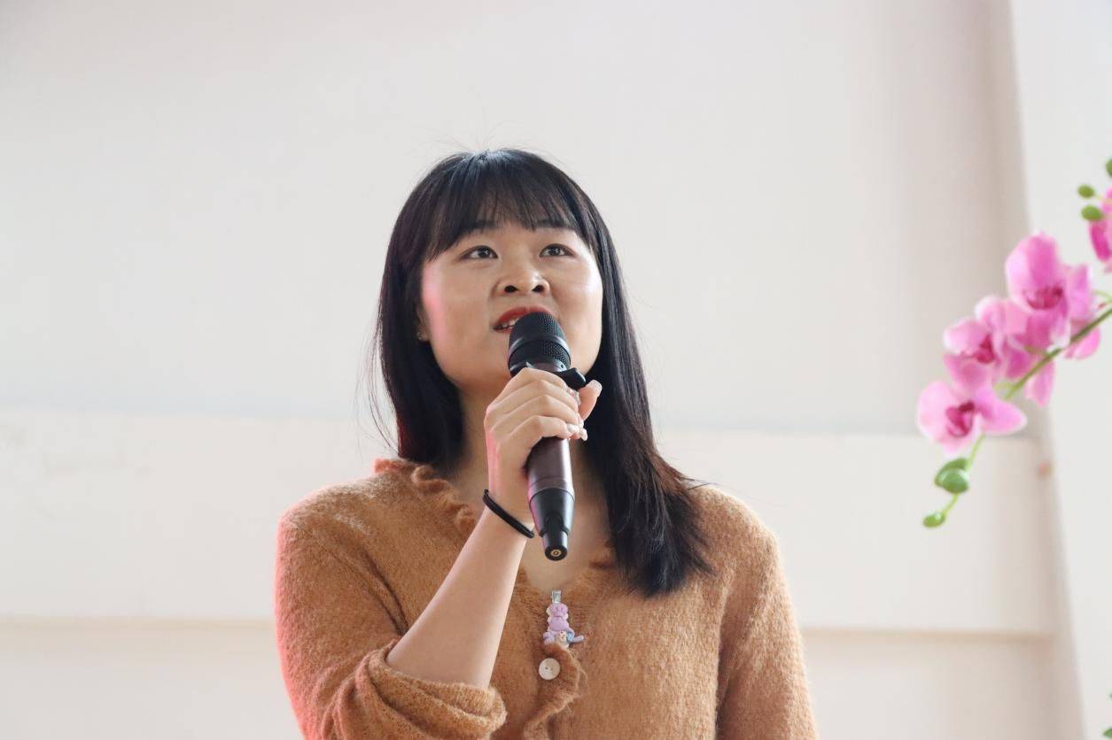 心怀感恩,立志成才丨文山长水实验中学邀请狂龙老师作励志演讲_激情