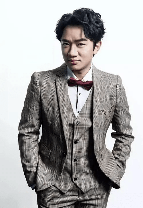 王祖蓝香港豪宅6年升值780万,网友感叹他的赚钱能力_王祖蓝4110万出售