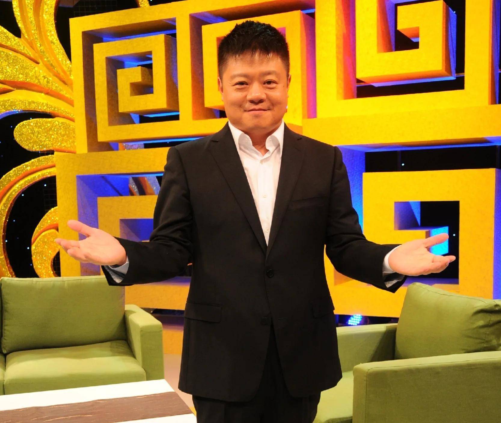 主持人马东:36岁娶妻40岁当父亲,如今恩爱18年美满幸福?