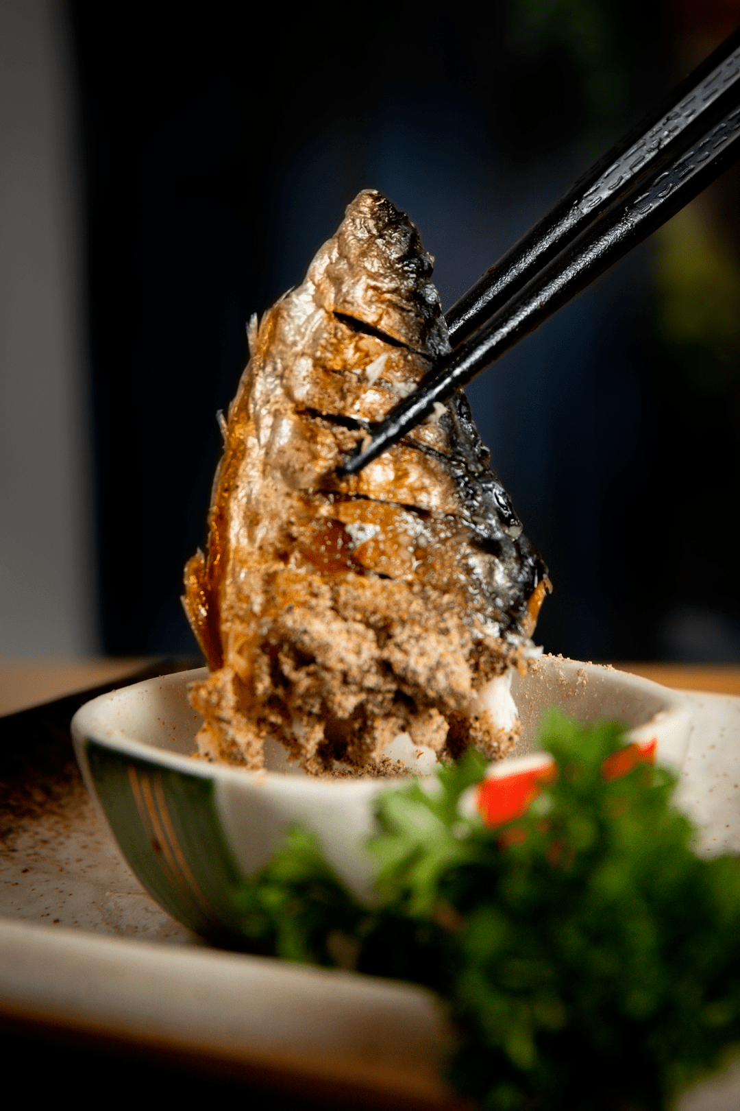 サバの塩焼き优秀的烤物往往不需要太多的调味,正如盐烤青花鱼,只